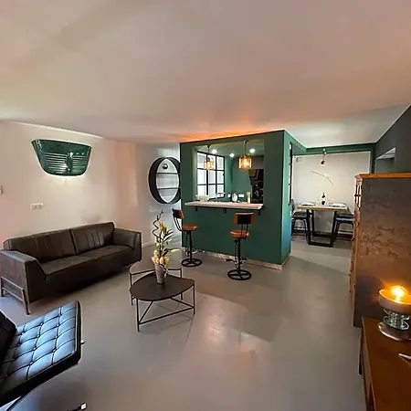Le Clos Des Buis De Charme Le Loft アパート