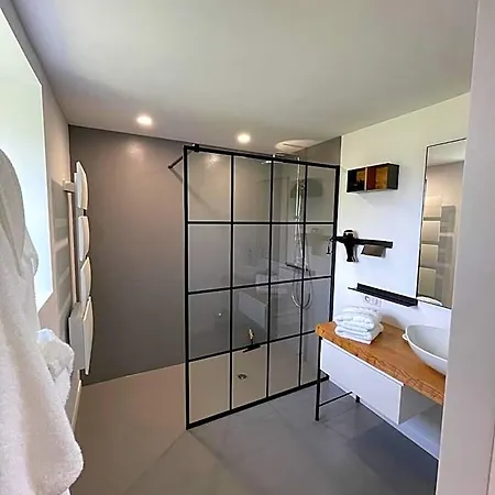 Le Clos Des Buis De Charme Le Loft アパート